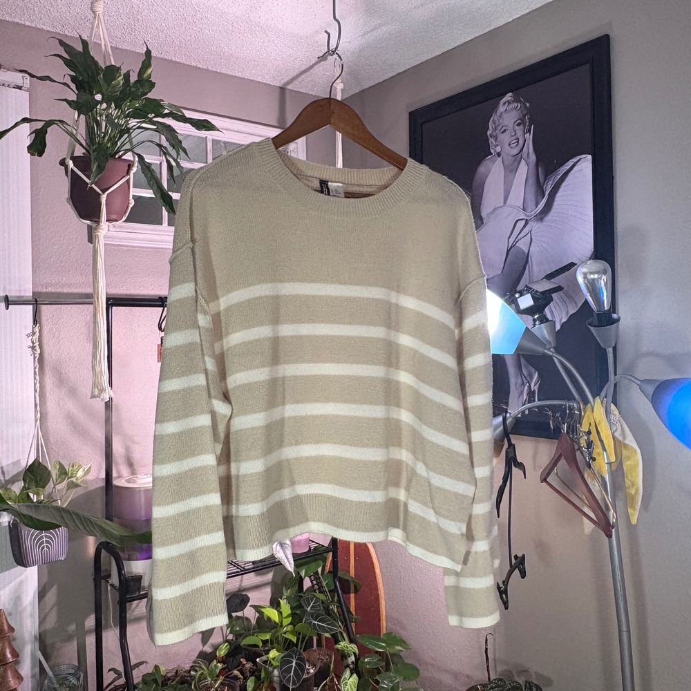 H&M Divided Beige White Stripe Crewneck Sweater‎ Oversized XXL